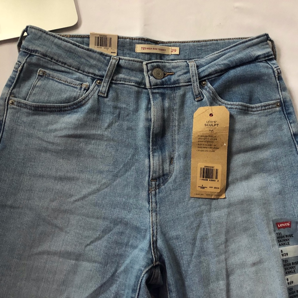 Levis Jeans